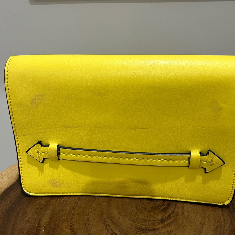 Zara - yellow clutch and convertible crossbody. Perfect for summer!